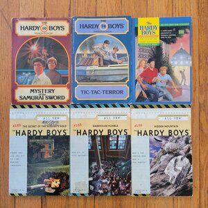 Vintage Hardy Boys Mystery Book Lot Of 6 Paperback Franklin W. Dixon Young Reade